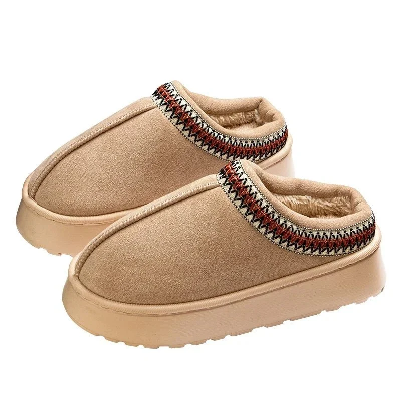 Dames winterslippers met borduurwerk, zachte binnenkant en antislipzool.