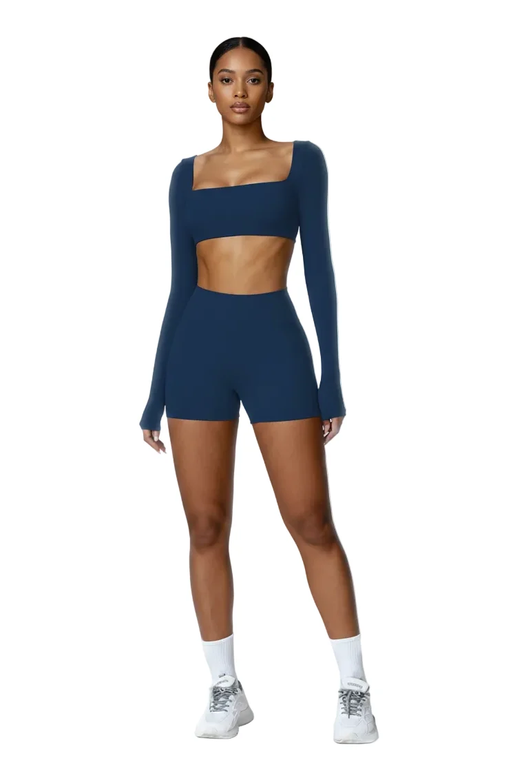 Til je fitnessroutine naar een hoger niveau met onze sneldrogende yogaset voor dames.