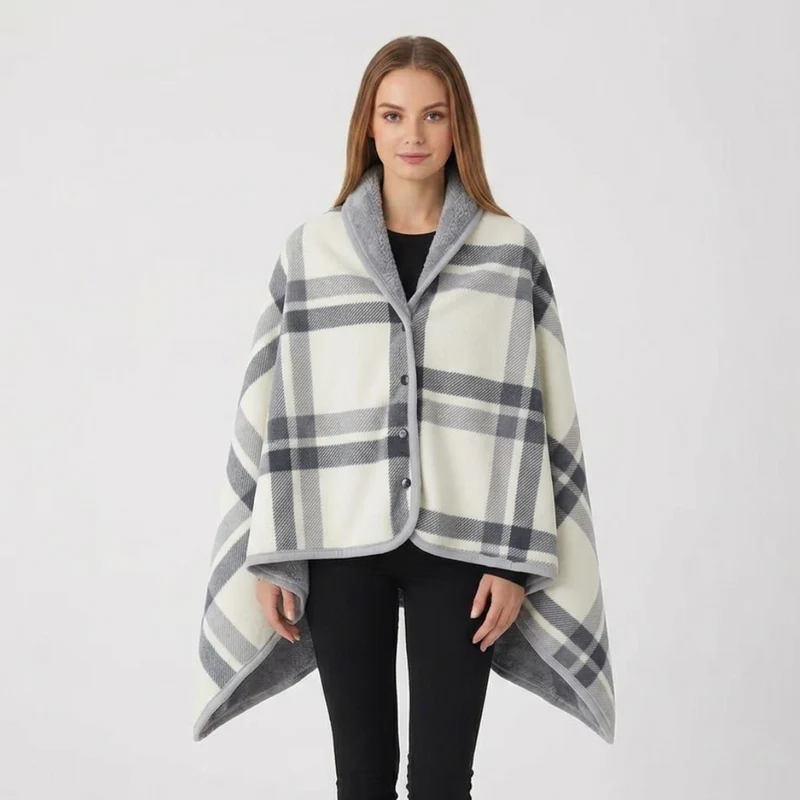 Fleece cape – omkeerbaar model met knopen dat op je schouders blijft