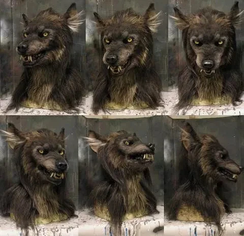 Weerwolfmasker – Oplichtende LED-ogen en oren die je zelf laat bewegen