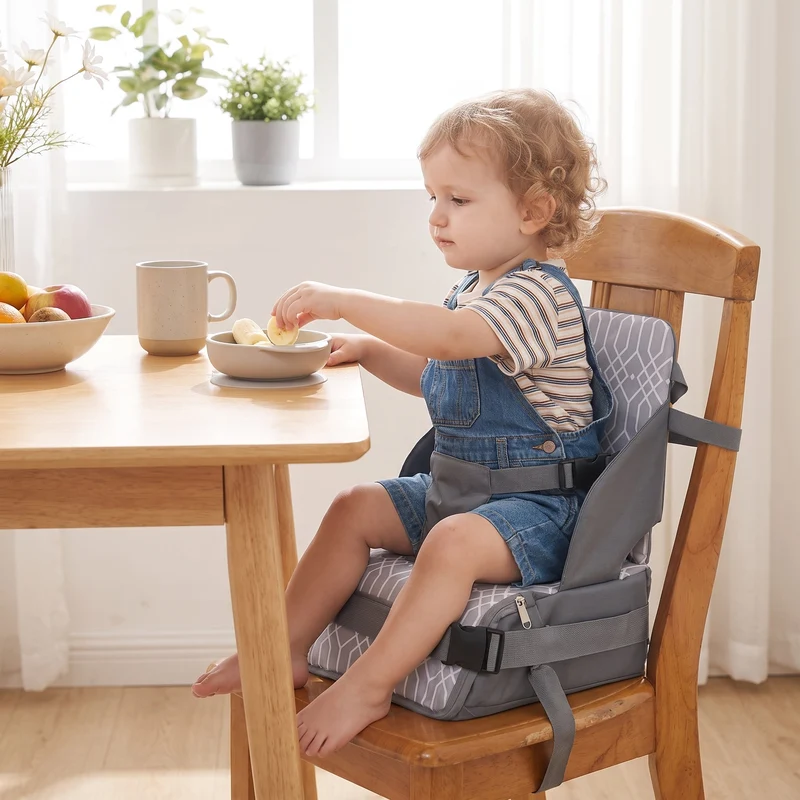 Stoelverhoger baby – Opvouwbaar eetzitje met harnas voor aan tafel