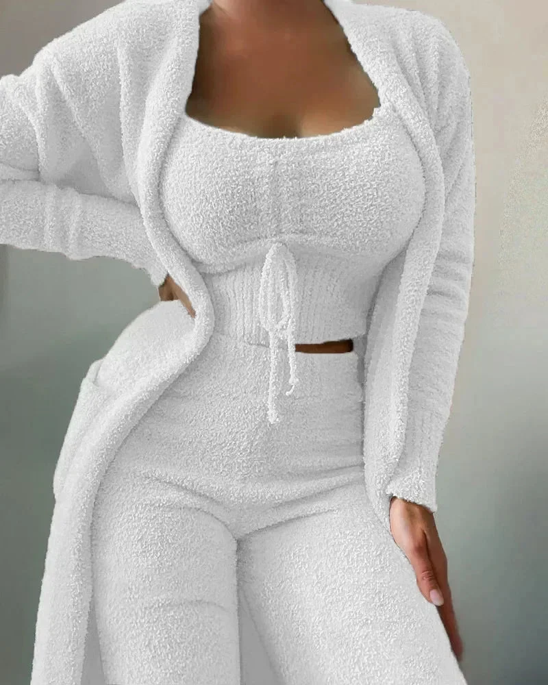 Pyjamaset van fleece – Driedelig met top, lange broek en bijpassend jasje