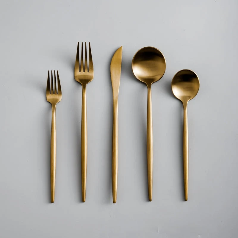 Bestekset – Roestvrijstalen set met minimalistisch ontwerp en matte afwerking