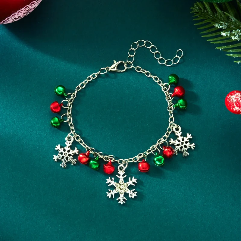Aurevienne Kerstarmband – Verstelbare Armband met Sneeuwvlok & Belletjes, Feestelijk & Elegant Cadeau