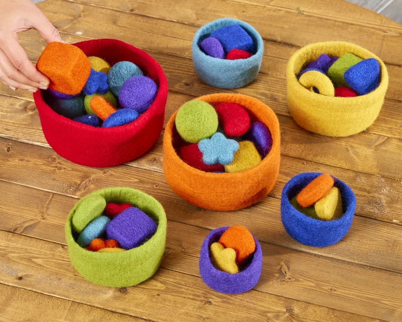Cosy - Vilten Regenboog Nestschalen (7 stuks)