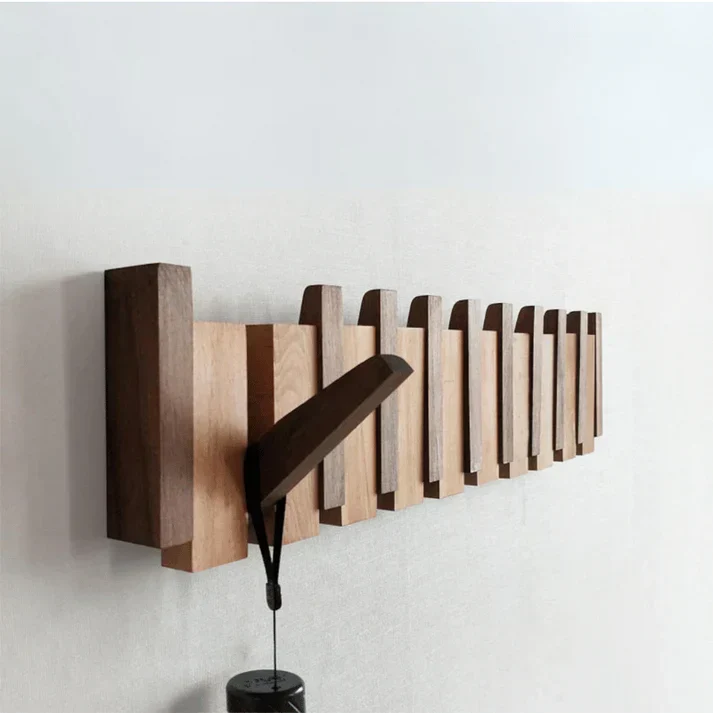 Duurzame Houten Wandkapstok met Muzikaal Design